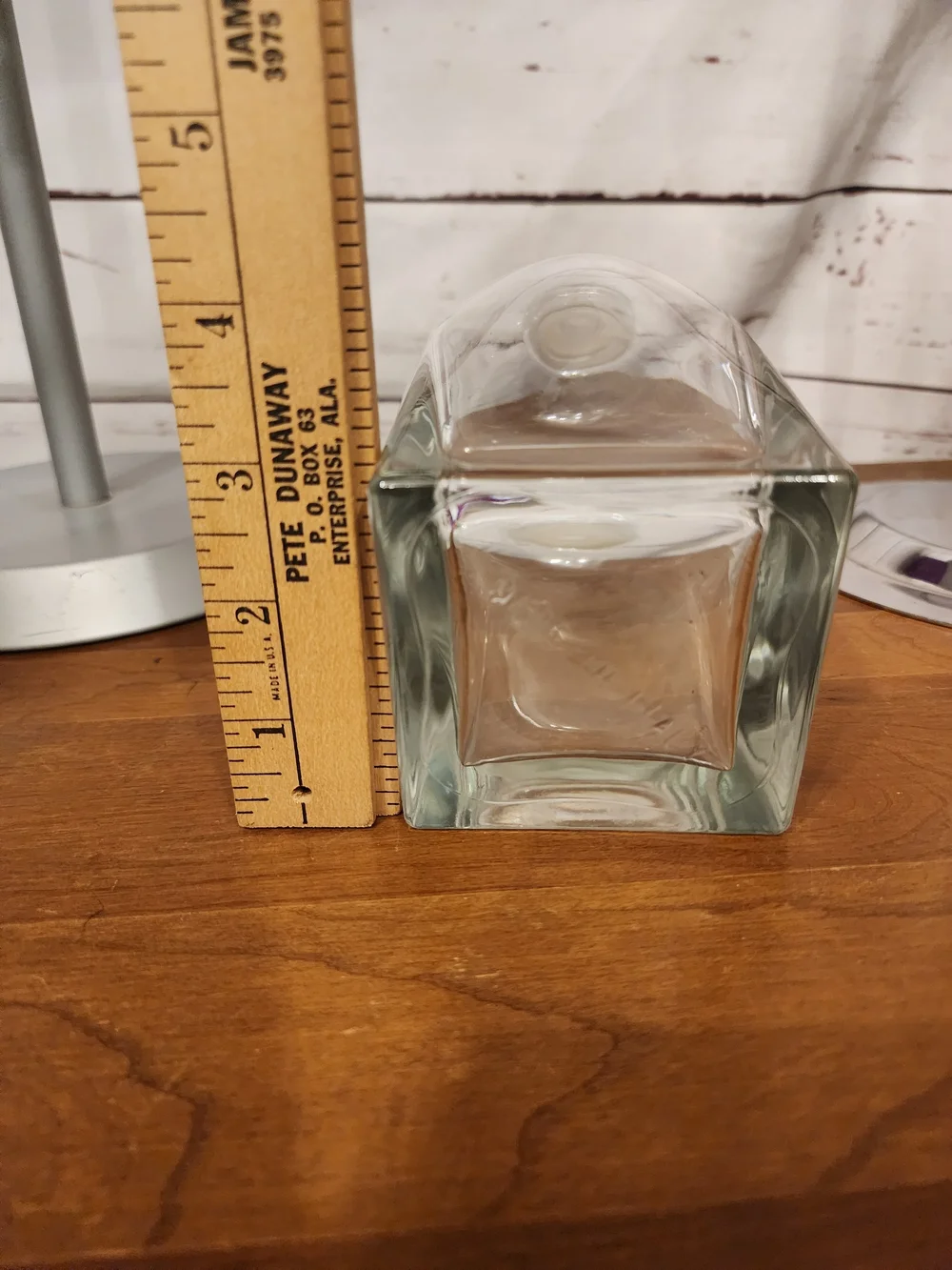 Clear Glass Decanter Terraruim with Stopper - Elegant Bottle